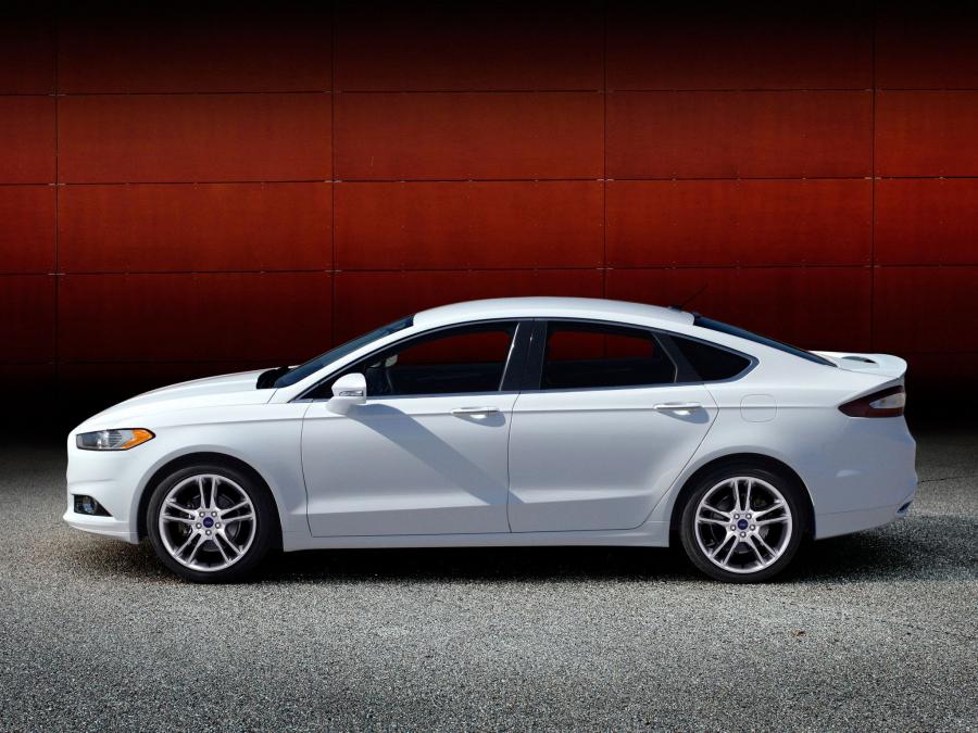  Ford Fusion 2013 года  (US) (фото 43 из 202)